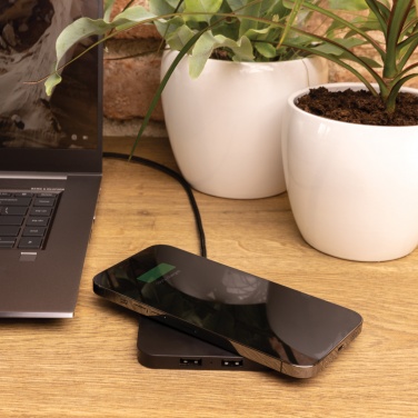 : 10W Wireless Charger aus RSC recycl. Kunststoff mit Dual-USB