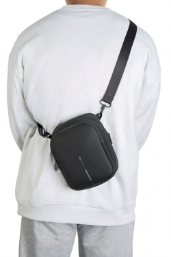 : Boxy Sling