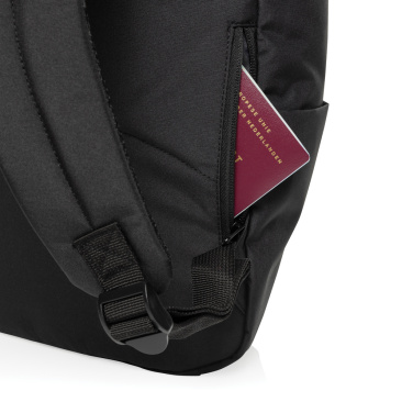 Logotrade Werbegeschenke das Foto: Swiss Peak Aware™ RPET Leonard 15,6"-Laptop-Rucksack