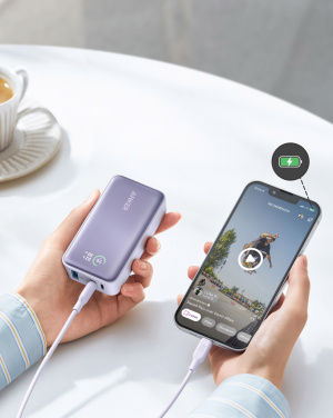 Logotrade Werbegeschenke das Foto: Anker Powerbank PowerCore 10.000mAh, 30W