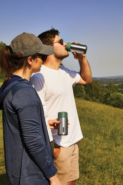 Logotrade Geschäftsgeschenke das Foto: Black+Blum isolierter, auslaufsicherer Becher aus Edelstahl