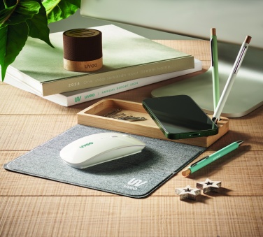 Logo trade business gift photo of: Wireless charger in bamboo 15W