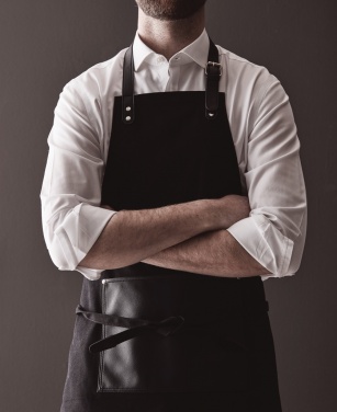 Logo trade firmakingi pilt: VINGA Casbas purjeriidest põll