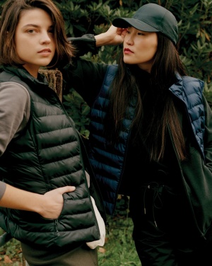 Logotrade reklaamtooted pilt: Iqoniq Meru naiste taaskasutatud polüestrist vest