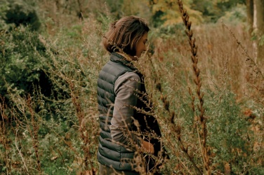 Logotrade ärikingid pilt: Iqoniq Meru naiste taaskasutatud polüestrist vest