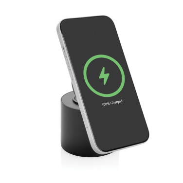 Logotrade ärikingi foto: Magpulse RCS taaskasutatud plastist 3W kõlar magnetilise hoidikuga