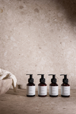 Logo trade reklaamkingituse pilt: VINGA x TGL keha- ja kätehoolduskomplekt