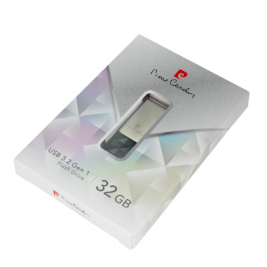 Logotrade mainoslahjat ja liikelahjat tuotekuva: PENDRIVE PIERRE CARDIN USB 32GB