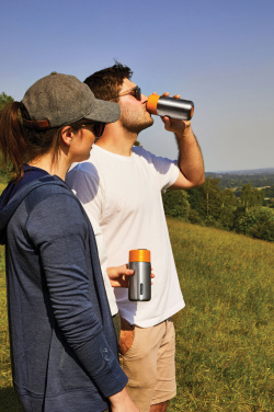 Logotrade liikelahja tuotekuva: Musta+Blum-eristetty matkamuki ruostumatonta terästä