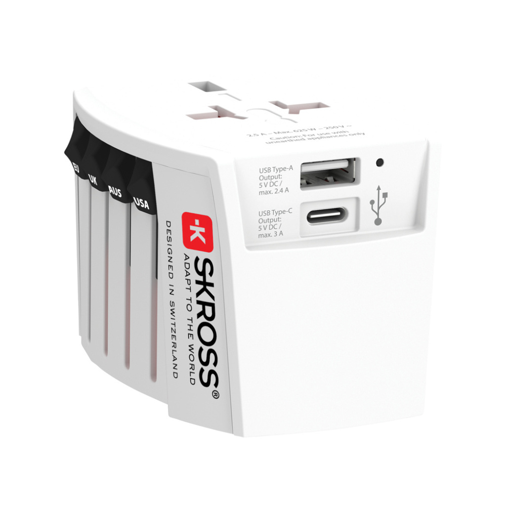 Logotrade verslo dovanos nuotrauka: SKROSS World Travel Adapter MUV 2 polių su USB A ir C