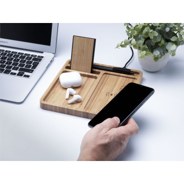 Logotrade dovana nuotrauka: Bamboo Organizer įkroviklis