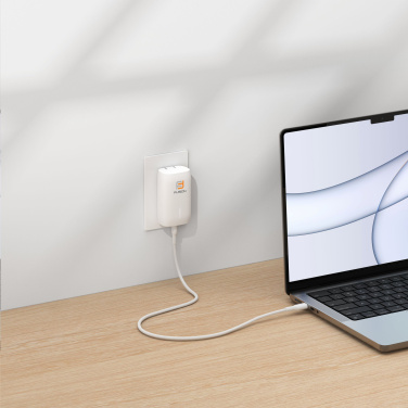 Логотрейд бизнес-подарки картинка: Зарядное устройство Belkin BoostCharge с 3 портами