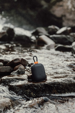 Лого трейд pекламные подарки фото: Водонепроницаемая и пылезащитная колонка Titan IP67 мощностью 5 Вт.