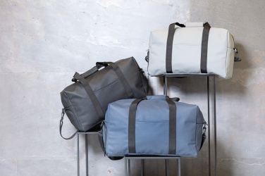 Logotrade presentreklam bild: PU weekend-duffel