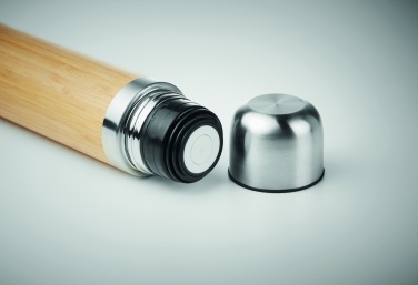 Logotrade kampanjprodukter bild: Thermos med bambu