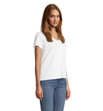 Logotrade profilprodukter bild: REGENT V T-SHIRT WOMEN