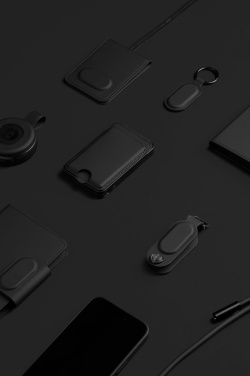 Logotrade reklamprodukter bild: VINGA Baltimore RCS 2-in-1 Wireless 15W Travel Charger